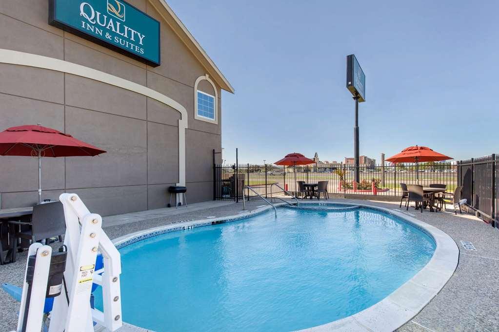 Quality Inn & Suites Port Arthur - Nederland Зручності фото