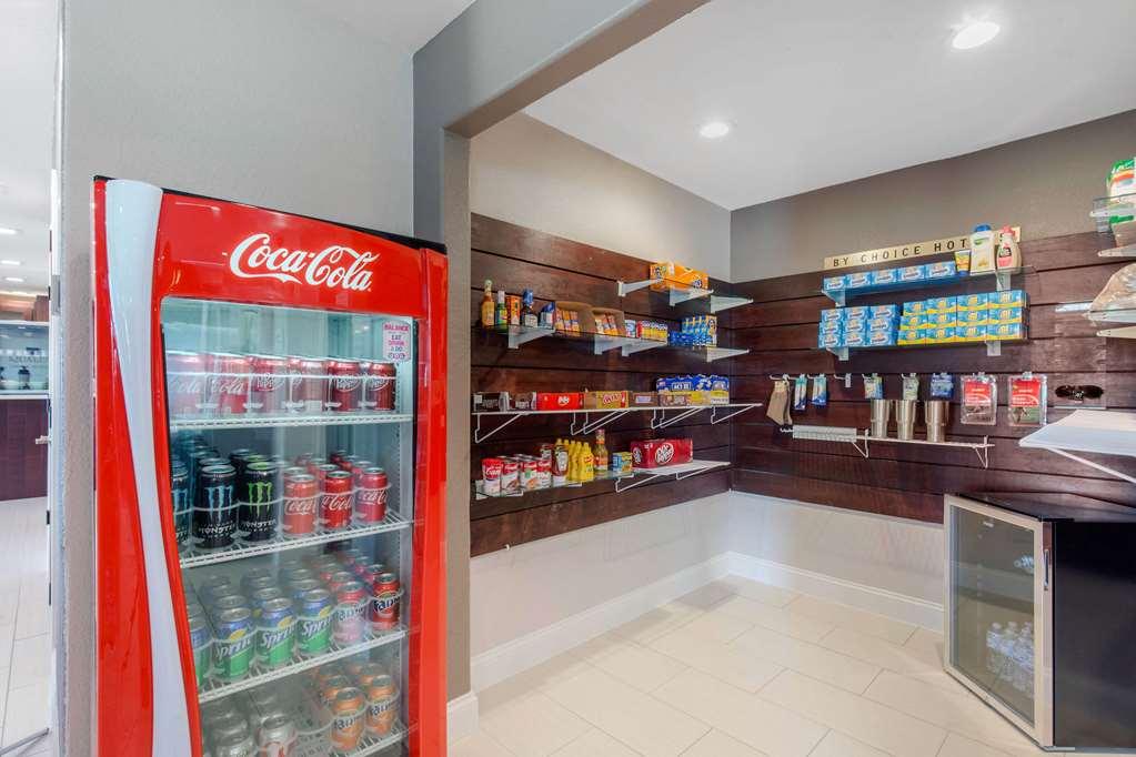 Quality Inn & Suites Port Arthur - Nederland Зручності фото