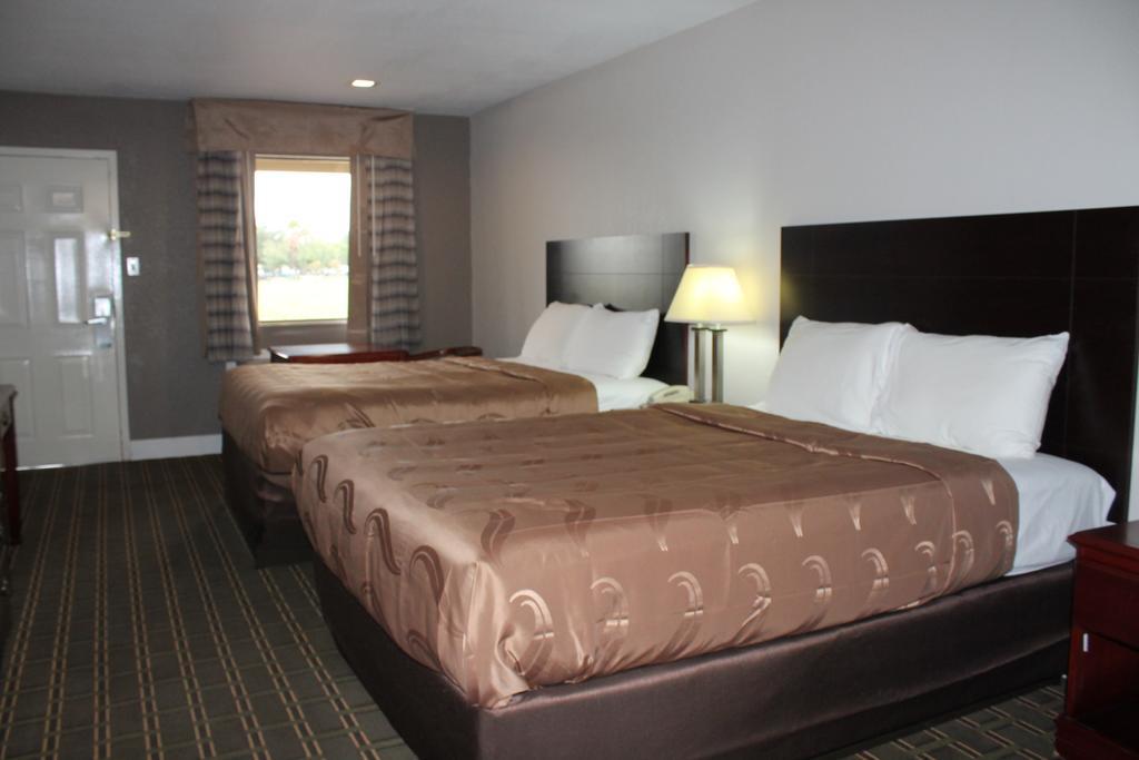 Quality Inn & Suites Port Arthur - Nederland Екстер'єр фото