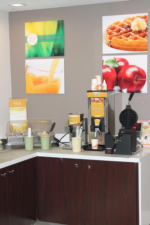 Quality Inn & Suites Port Arthur - Nederland Екстер'єр фото
