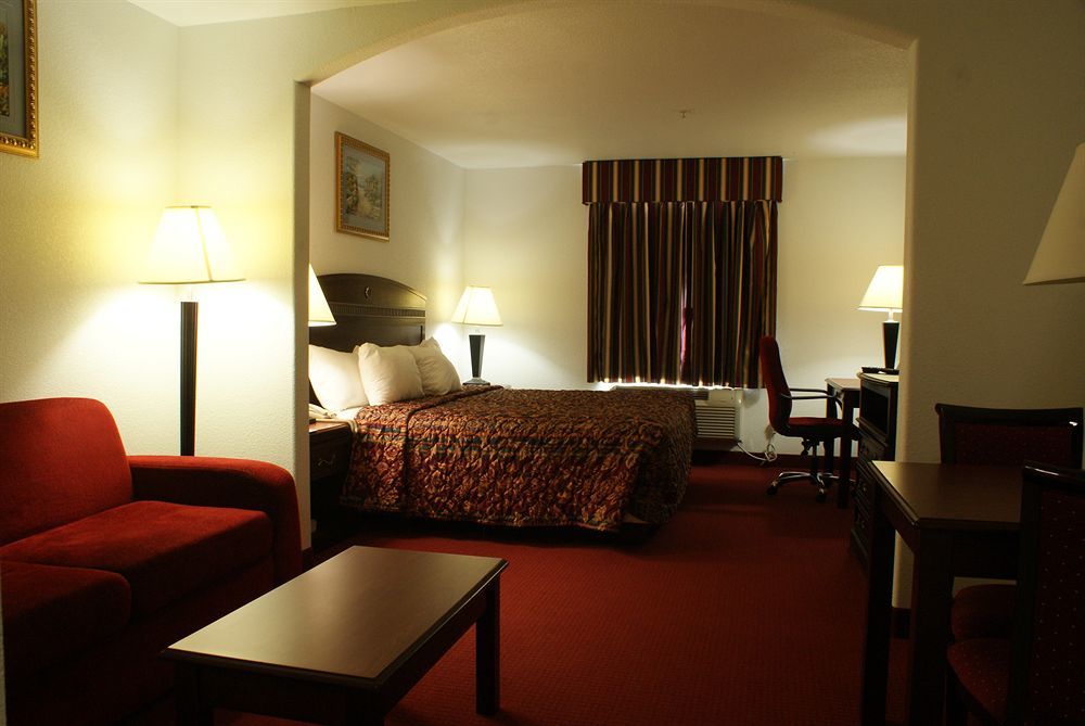 Quality Inn & Suites Port Arthur - Nederland Екстер'єр фото